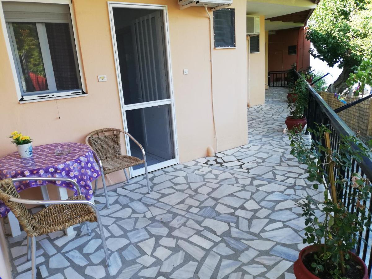 Eleni Antonouli Rooms Kokkino Nero Exterior foto